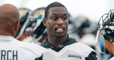 Telvin Smith arrested for aggravated assault against landscaper