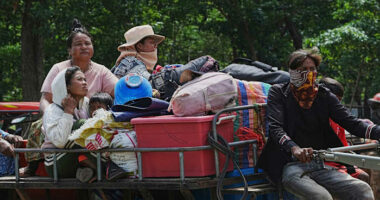 Tens of thousands flee their homes as Thailand and Cambodia clash