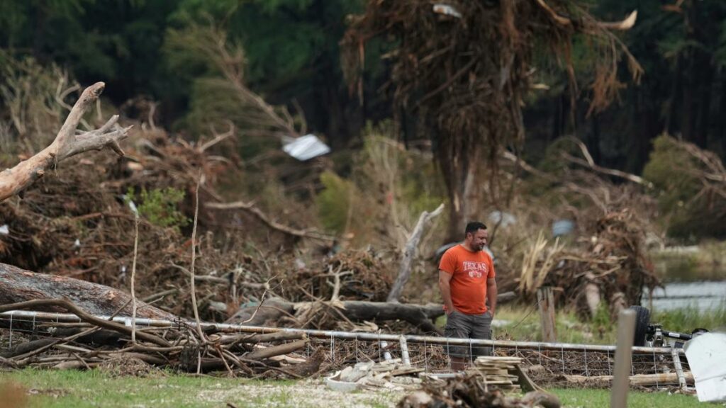 Texas' search for flooding victims stretches into a 3rd week: What to know