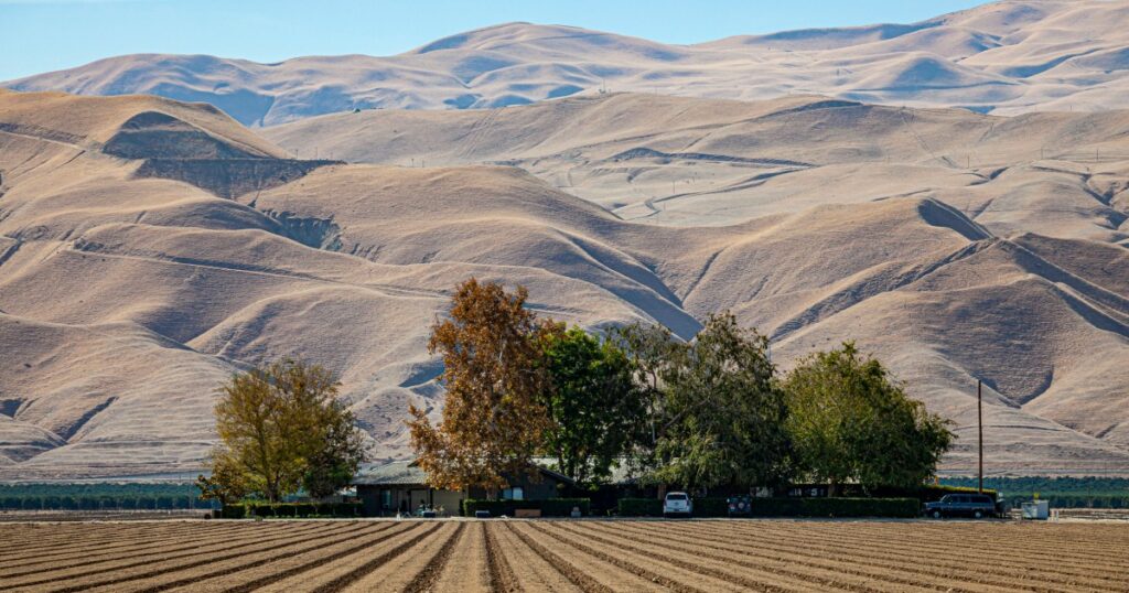 The parched planet paradox: How drought and sea level rise feed on each other