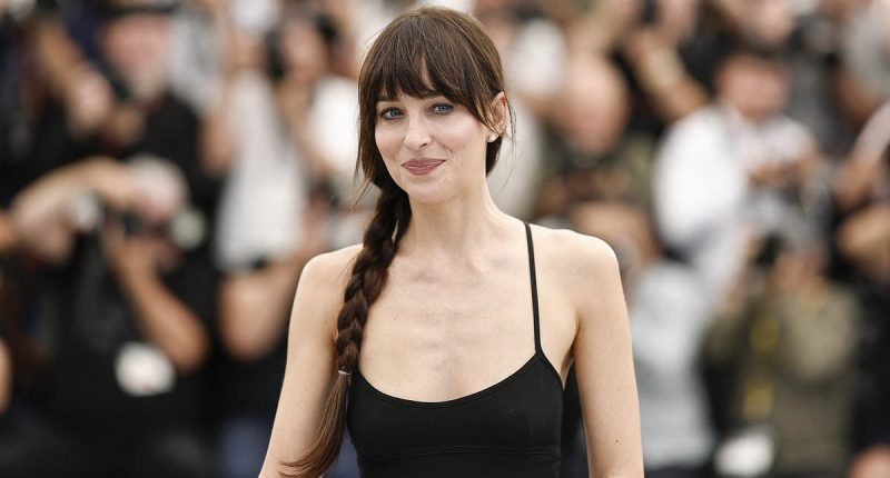 The secret insider working to reunite Dakota Johnson and Chris Martin