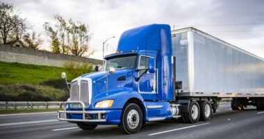 Trump administration abandons proposed tractor-trailer speed limit rule
