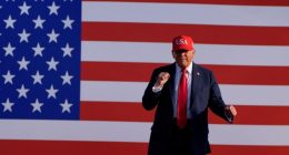 Trump officials unveil new, delayed deadline for tariffs