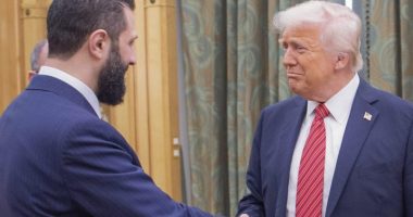 Trump signs order dismantling decades of Syria sanctions