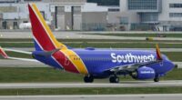 US flight takes dramatic plunge in response to nearby aircraft