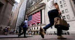 US stocks tumble after Trump's new tariff announcements