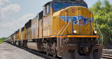 Union Pacific, Norfolk Southern discuss merger to create transcontinental railroad, AP source says