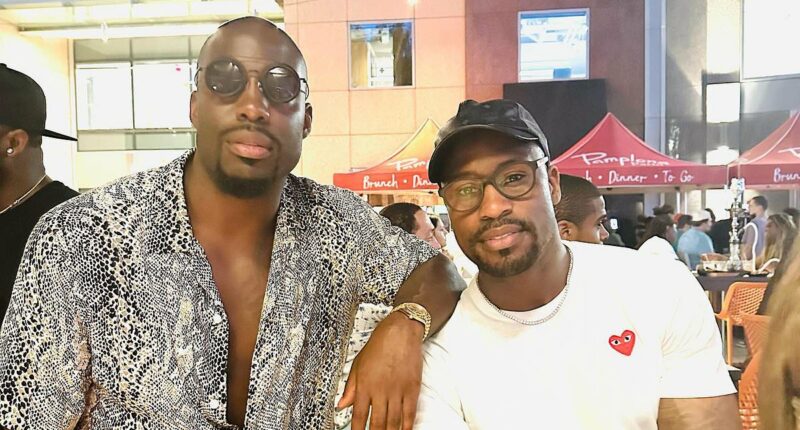 Vernon Davis shares heartbreaking message about tragic late brother Vontae