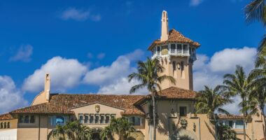 Woman with 'urgent Message' for Trump arrested in late-night Mar-a-Lago scare