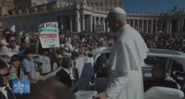 Young Catholics deliver Pope Leo XIV's favorite Chicago pizza to Vatican