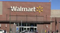 Which stores and restaurants will be open for Labor Day 2025?