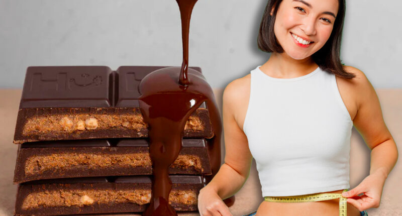 7 Snacks That Shrink Waist Size in Under 30 Days
