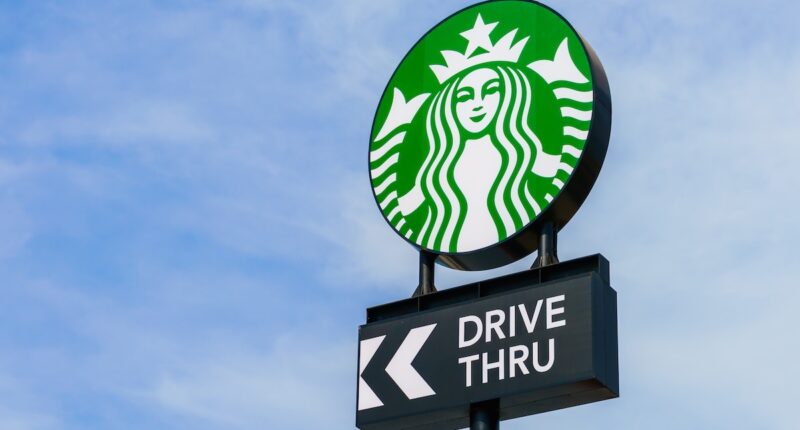 7 Starbucks Drinks That Won't Spike Your Sugar