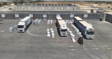 As Israel faces blame for the hunger crisis in Gaza, UN's own data shows most of its aid is looted