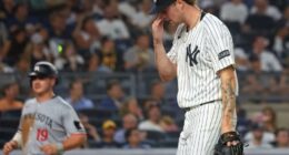 Cam Schlittler's early hook backfires on Yankees, Aaron Boone