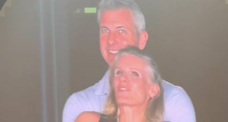 Chris Martin defends keeping Coldplay kiss cam despite CEO 'debacle'