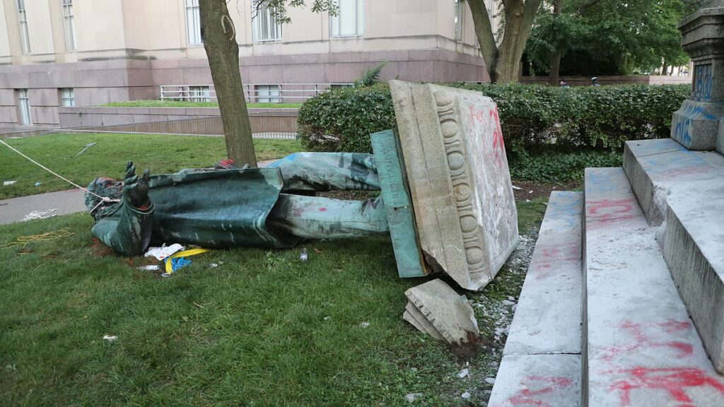 Controversial statue to be reinstalled under Trump