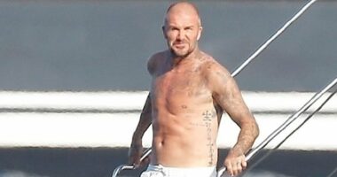 David Beckham ditches THOSE pants on yacht trip with Gordon Ramsay
