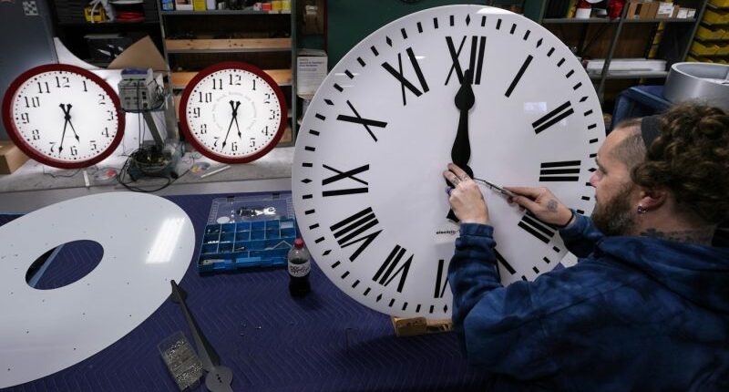 Daylight saving time: What would 'locking the clocks' be like in your state?