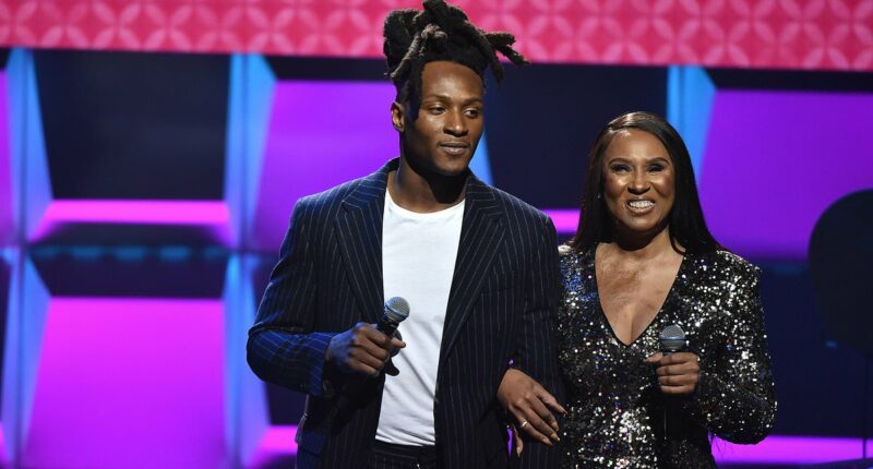 Deandre Hopkins' mom recalls horrific attack that left her blind