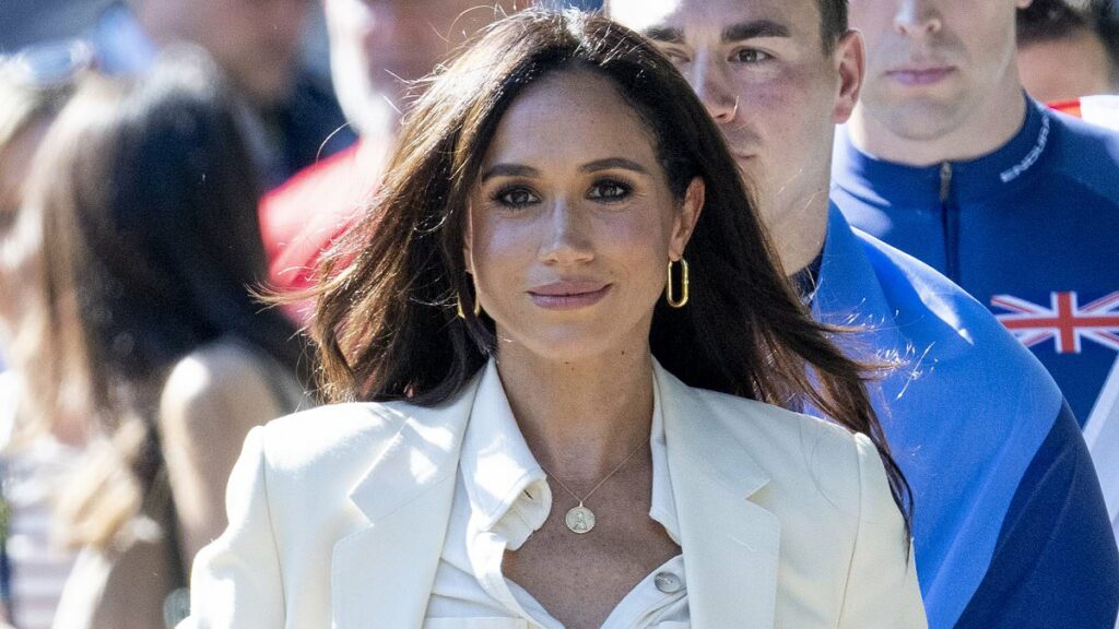 Here's why EVERY woman needs to follow Meghan's example: JAN MOIR