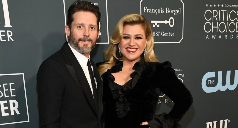 Kelly Clarkson assistant 'cheated on husband with Brandon Blackstock'