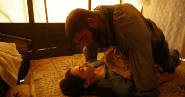 Kevin Costner fires back at stunt double's lawsuit with set photos