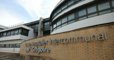 Entrance to the Andre-Gregoire Intercommunal Hospital in Montreuil.