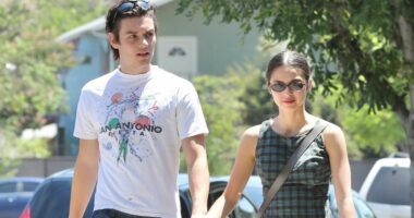 Olivia Rodrigo ENGAGED? Singer flashes huge new diamond ring