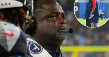 Patriots' Terrell Williams exits practice after medical scare