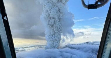 Russian volcano explodes for first time in 600 years in eruption