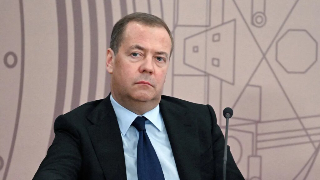 Russia’s Medvedev says Europe’s ‘coalition of the willing’ failed to outplay Trump after Zelenskyy meeting
