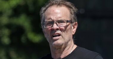 Star of 80s blockbusters is unrecognizable at 69... who is he?