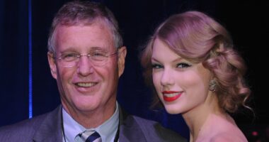 Taylor Swift shares update on dad Scott after 'intense' heart surgery