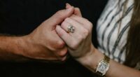 The details about Taylor Swift's stunning diamond engagement ring