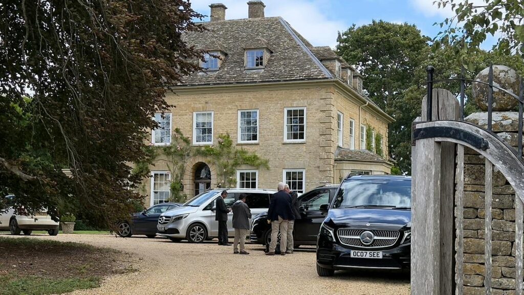 The sprawling £8,000 Cotswolds manor house being rented by JD Vance