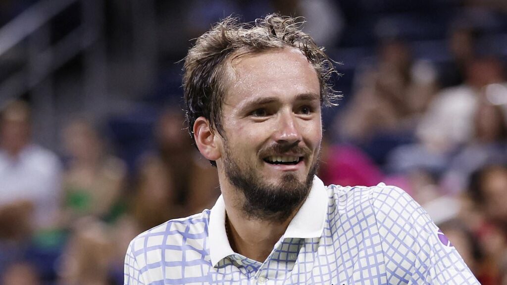 US Open chaos as photographer walks on court to spark player meltdown