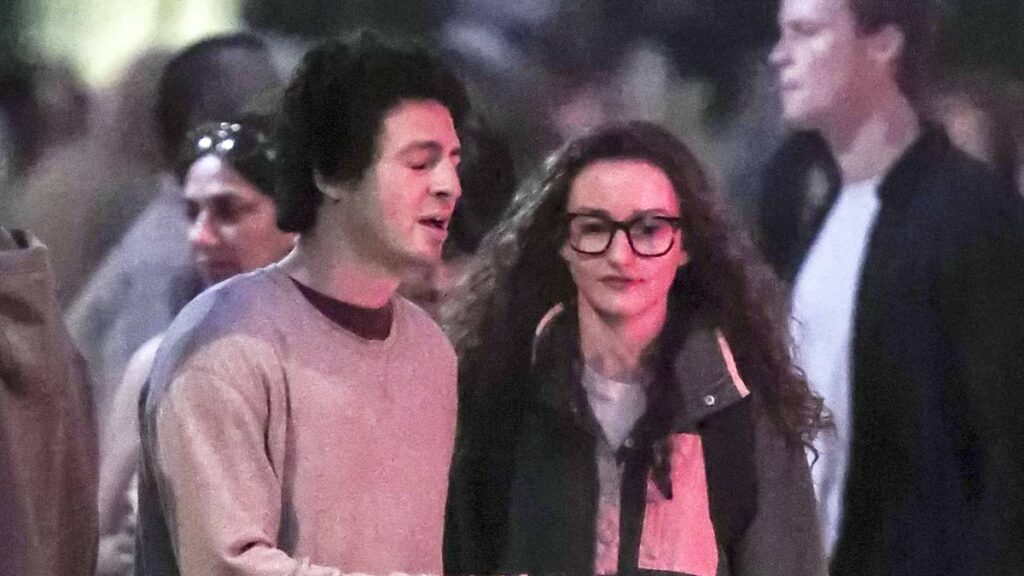 Weapons star Julia Garner looks unrecognizable as she plays fraudster