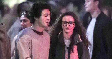 Weapons star Julia Garner looks unrecognizable as she plays fraudster