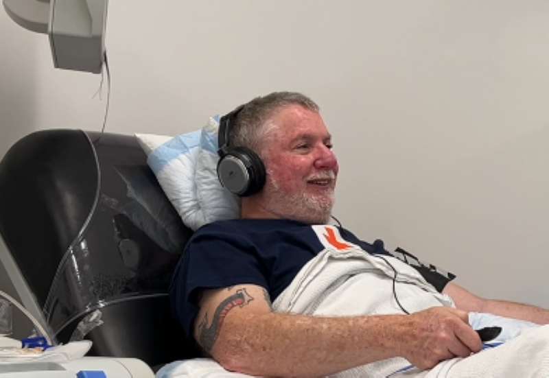 'If you can help, you should help': Oregon man donates 100th gallon of platelets to Red Cross