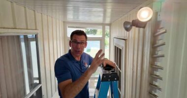 Adjust the settings on your motion detection light in 3 steps. Here’s how