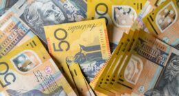 Aussies forced to dip into savings amid $17.7 billion mortgage hit