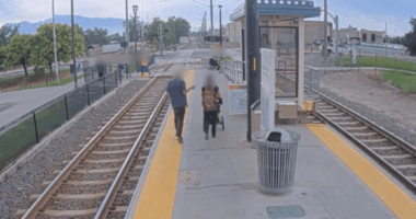 Bystander intervenes after man attempts to kidnap baby at Trax station