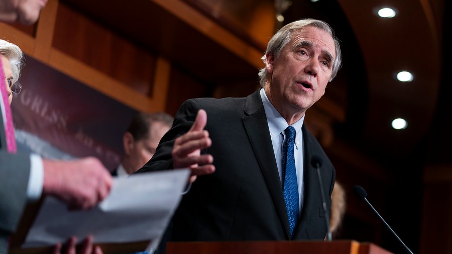 CBO: Extending Trump's tax relief could add $5T to deficit