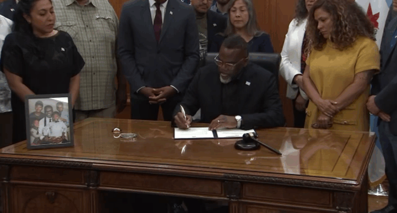 Chicago Mayor Brandon Johnson to sign executive order in response to Trump's possible deployment of National Guard