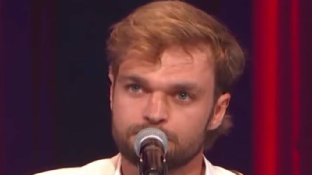 Country singer Conner Smith admits to 'dark moments' at first show since car accident that killed elderly woman