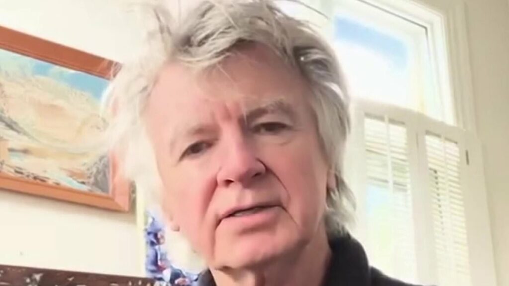 Crowded House star Neil Finn blasts outrageous claims he had 'troubles with erectile dysfunction' before 'becoming at father at 67'