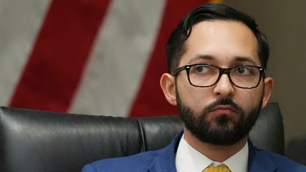 Florida lawmaker calls to abolish HOAs