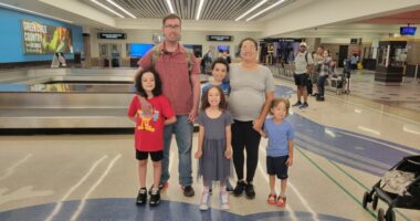 Fort Bliss soldier gets plane ticket home to see birth of twins