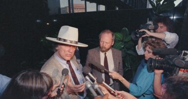 Fringe-wearing Wyoming trial lawyer Gerry Spence dies at 96